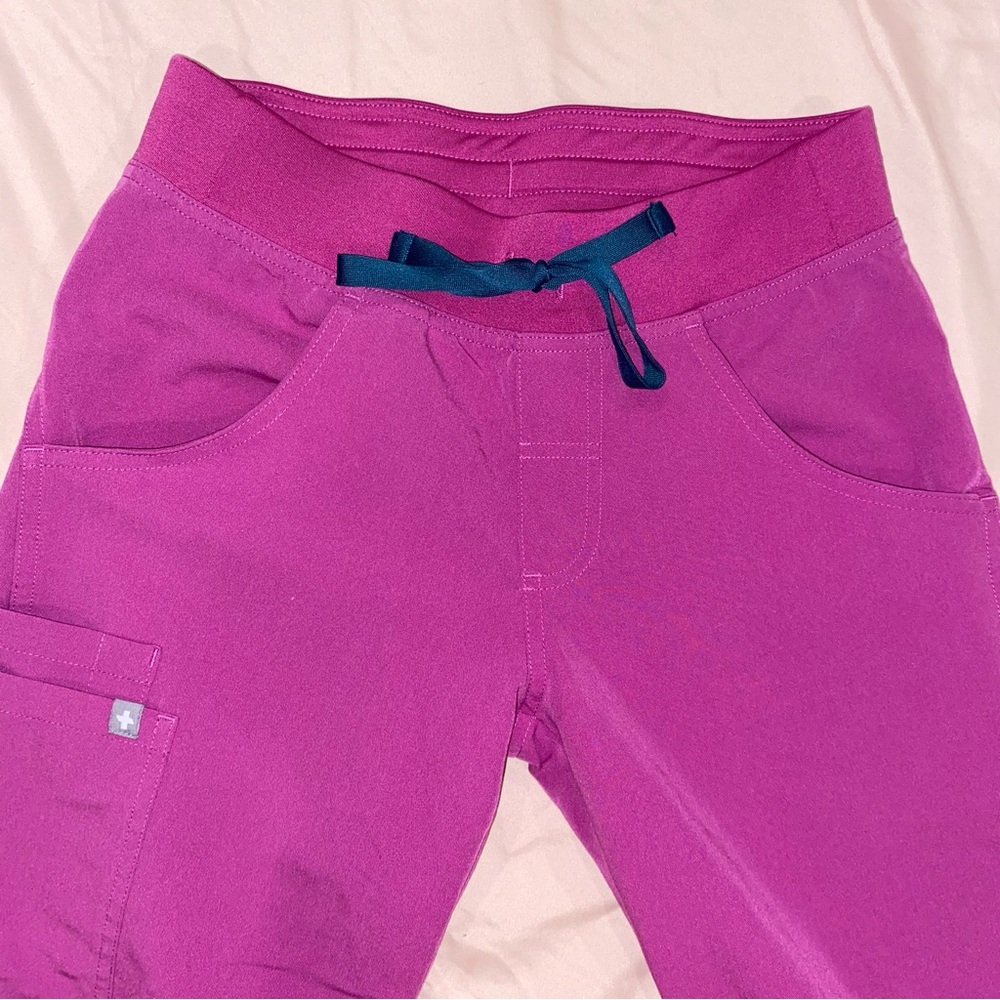 Figs Cargo Pants Petite Fushcia Size XXS